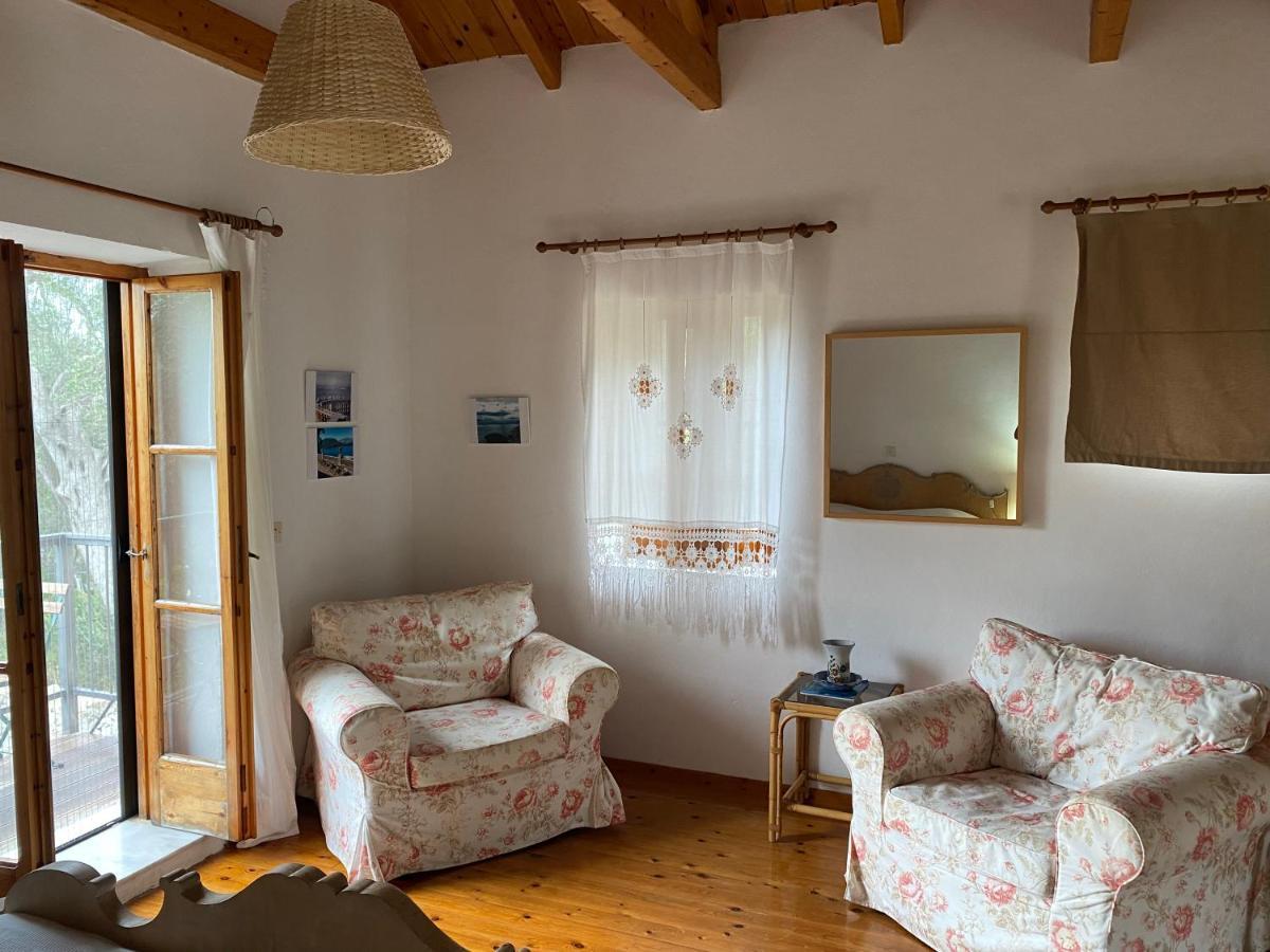 The "M" House Villa Gaios Bagian luar foto